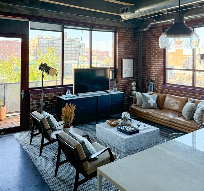 Foto del edificio - 1819 Baltimore Ave