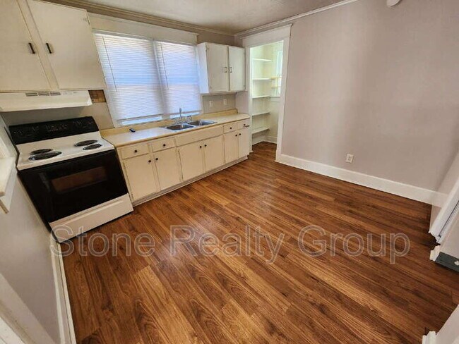 Foto del edificio - 1100 N 10th St