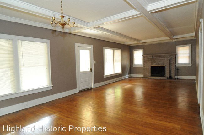 Building Photo - 3 br, 1 bath Apartment - 1423 33rd Street So.