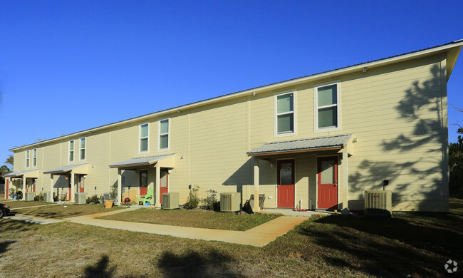 Foto del edificio - Island Oaks Apartments