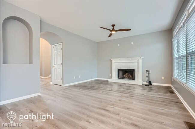 Building Photo - 4 br, 2.5 bath House - 3937 Remington Way ...
