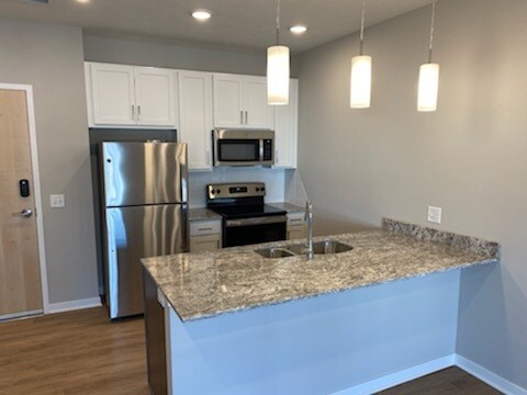 Foto principal - 1238 Childs Rd W
