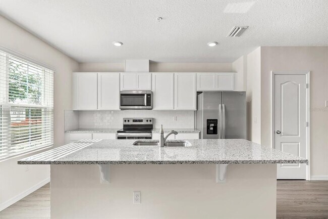 Foto del edificio - 2745 Flushing Dr
