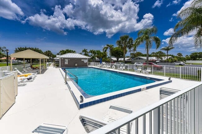 Building Photo - 1801 S US Hwy 1