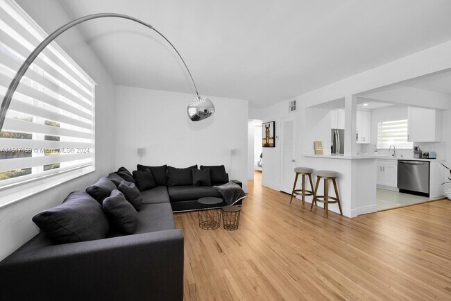 Foto del edificio - 7910 SW 55th Ave