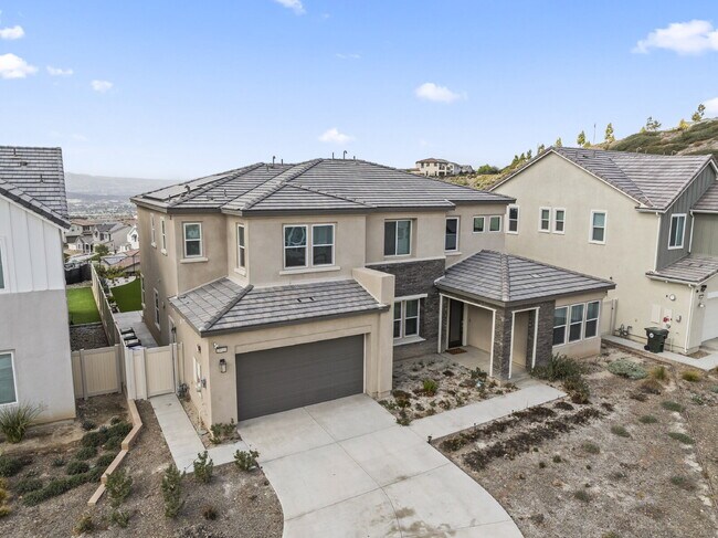 Foto del edificio - "Spacious Santa Clarita Sanctuary: 4-Bedro...