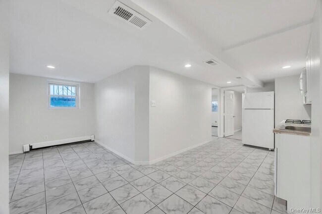 Foto del edificio - 94-02 23rd Ave