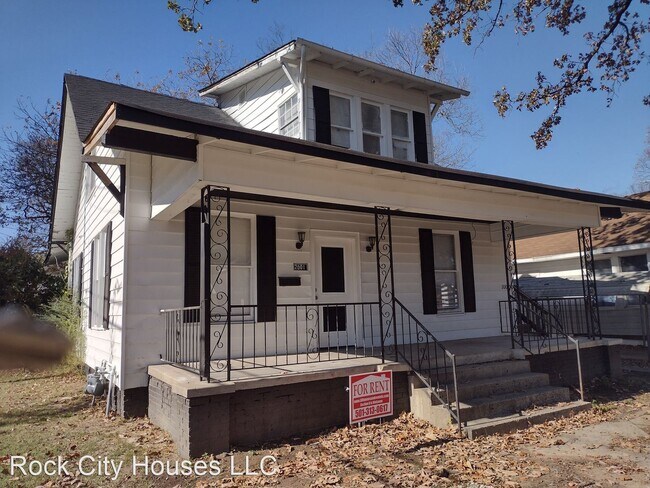 Foto del edificio - 2 br, 1 bath House - 2001 Moss Street
