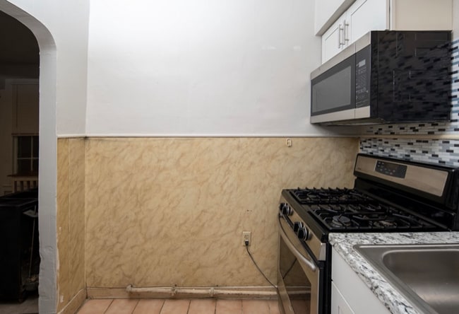 Building Photo - 53 Main St