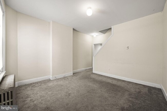Building Photo - 4840 Ogle St