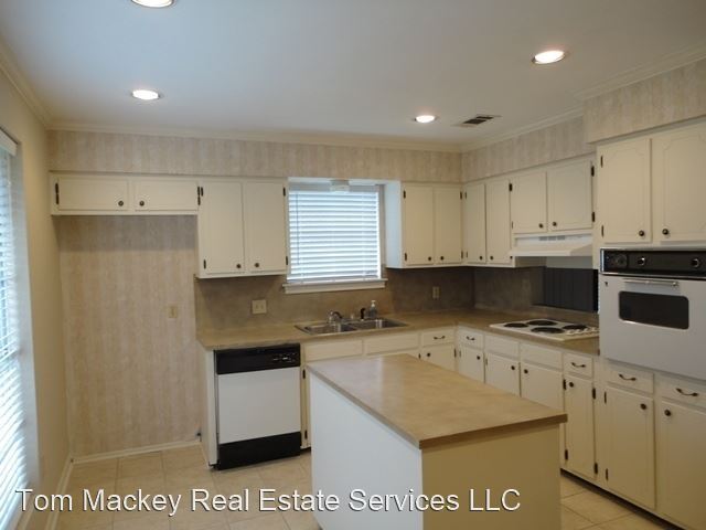 Building Photo - 3 br, 2 bath House - 5959 Frederick Dr.