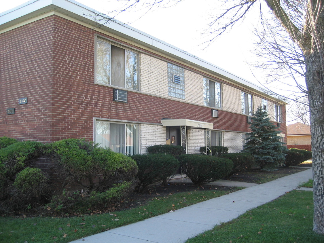 Primary Photo - 2100 S 15th Ave