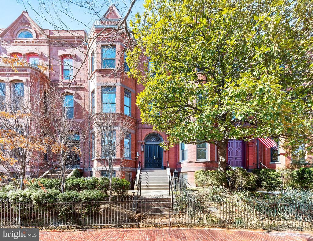 Primary Photo - 1330 Vermont Ave NW