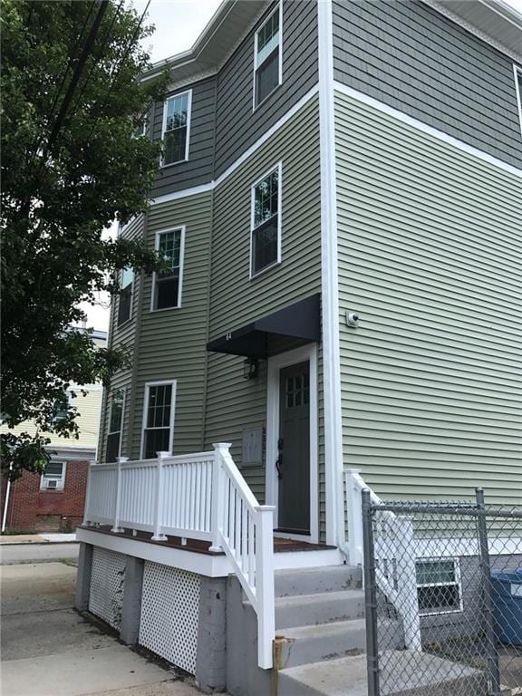 Building Photo - 64 Courtland St