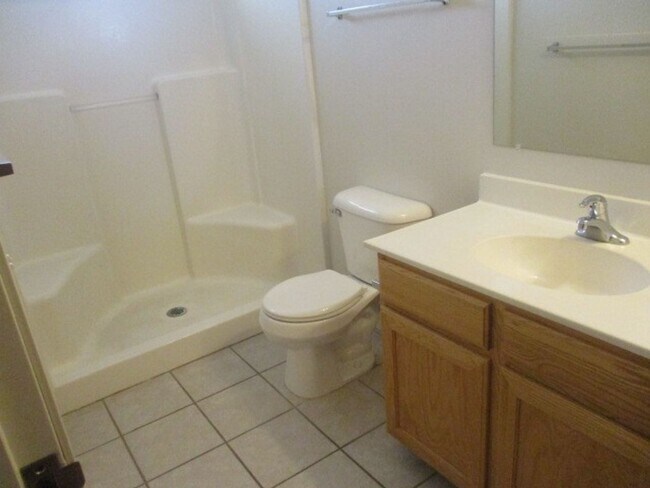 Foto del edificio - Cute 2 bedroom, 2 bath apartment