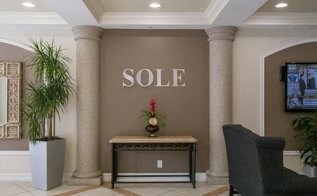 Foto del edificio - 533 NE 3rd Ave