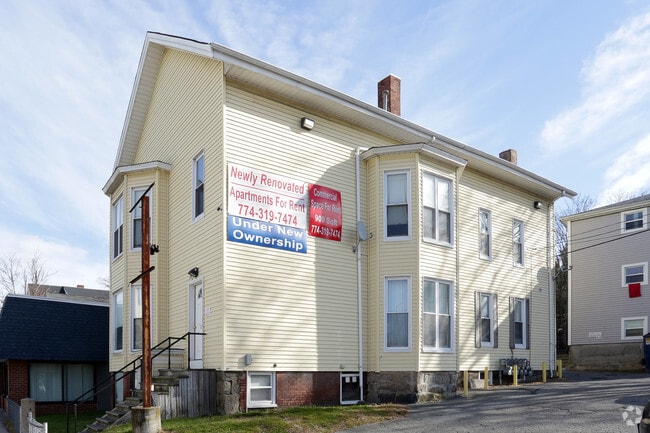 Building Photo - 548-550 S Main St