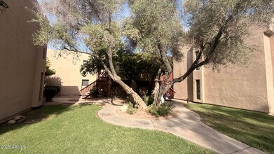 Building Photo - 3131 W Cochise Dr
