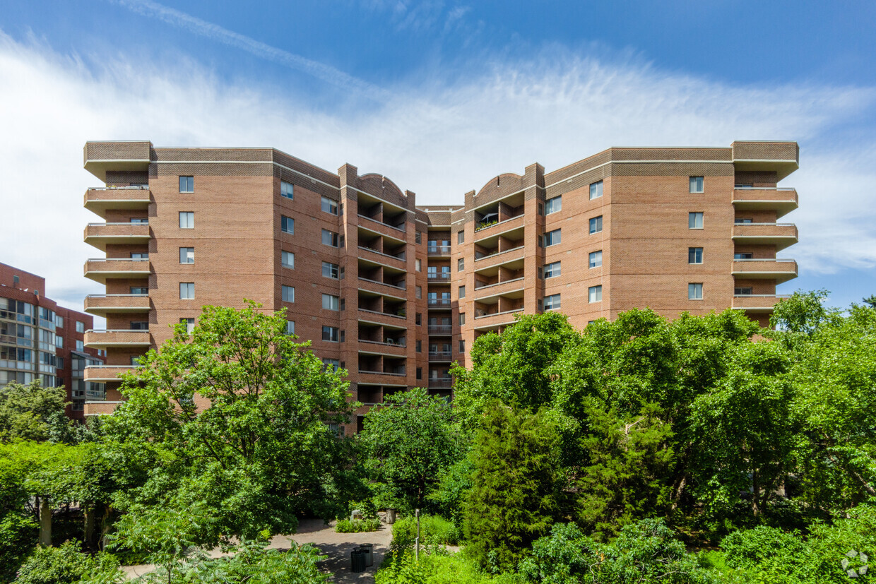 Building Photo - Ballston Park