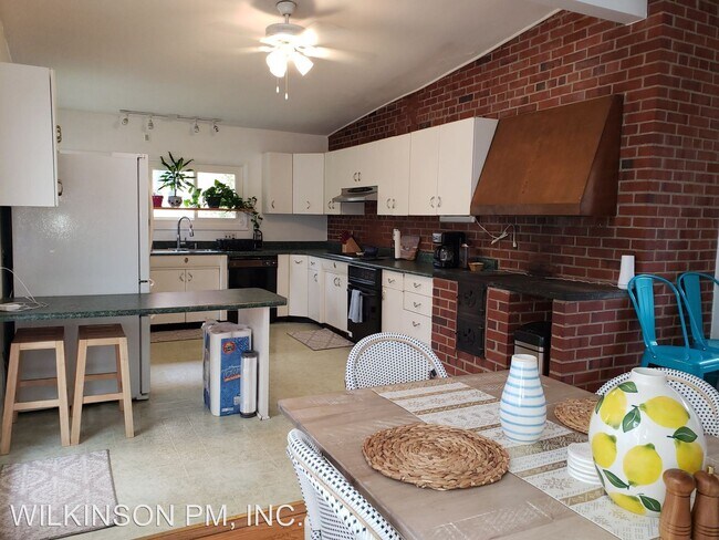 Building Photo - 3 br, 2.5 bath House - 9408 Forest Haven Dr