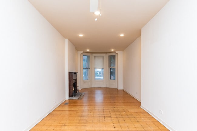 Building Photo - 2739 N Hampden Ct