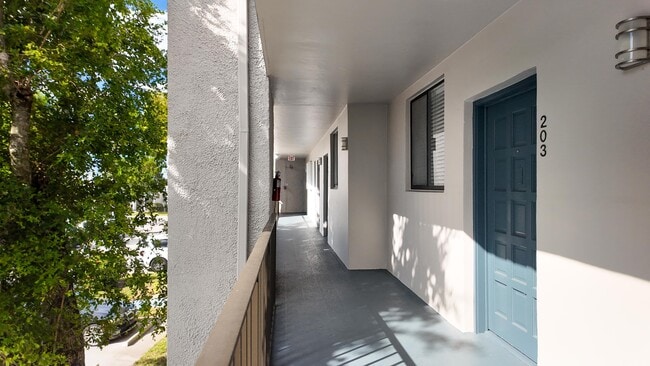 Foto del edificio - 4363 Trevi Ct