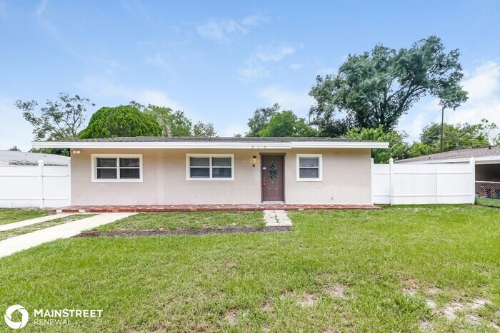 Foto principal - 910 Leisure Ave, Tampa, FL 33613