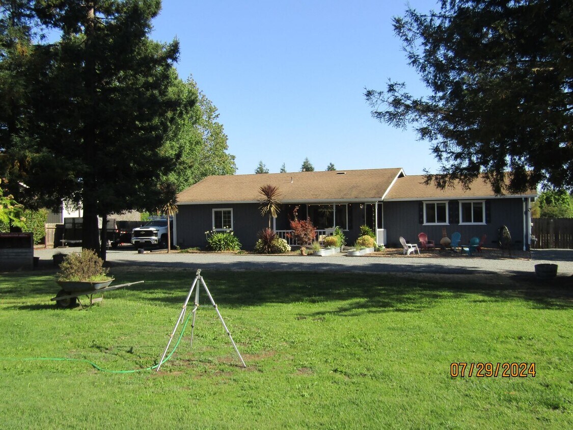 Rare opportunity in Canon Manor! Single ... - Rare opportunity  in Canon Manor!  Single ...