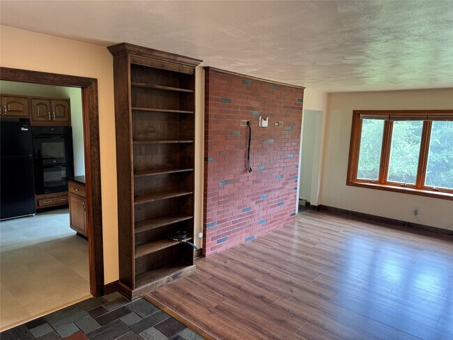 Building Photo - 11 Maiden Ln