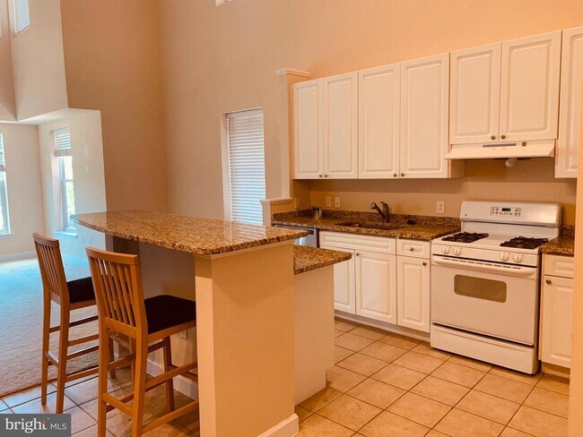 Building Photo - 501 Hungerford Dr