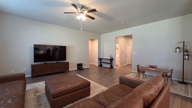 Foto del edificio - 31107 Durham Creek Ct