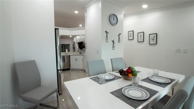 Foto del edificio - 859 Tanbark Dr