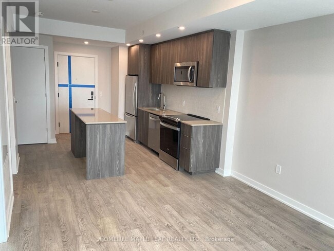 Building Photo - 720 Whitlock Ave