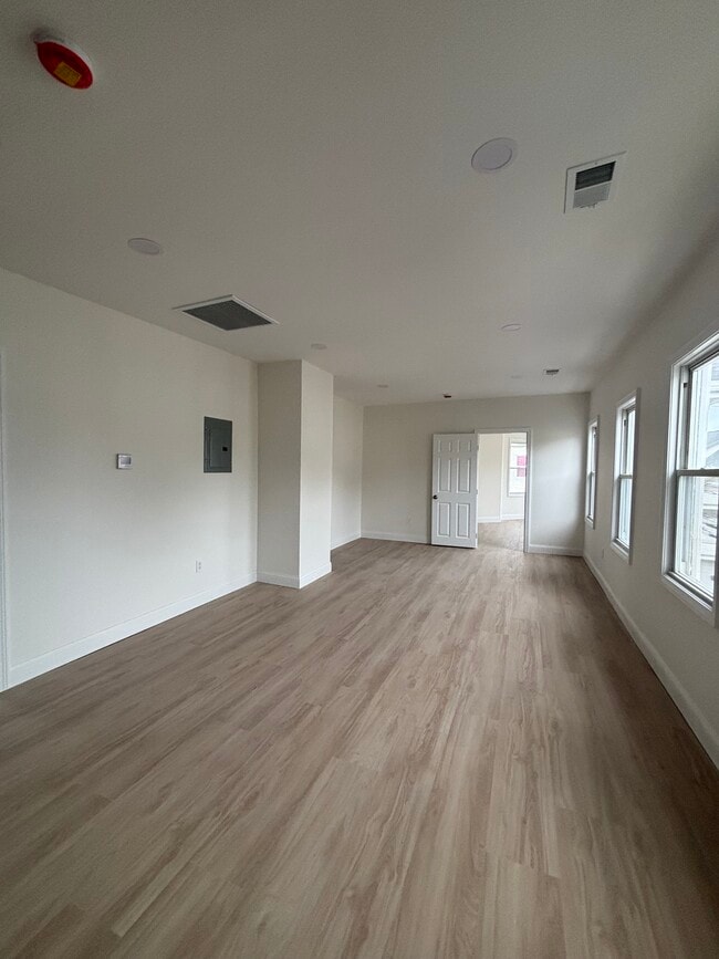 Sala de estar - 5 McGurk St
