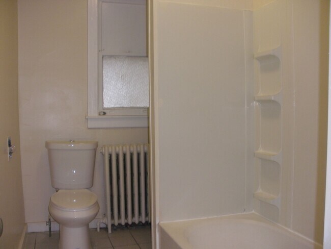 Building Photo - 1221 Robeson St