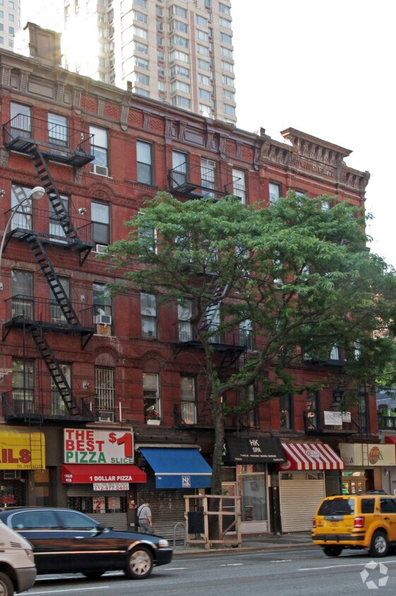 Primary Photo - 746 9th Ave