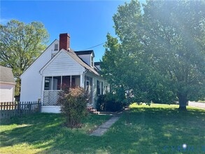 314 Thompson St