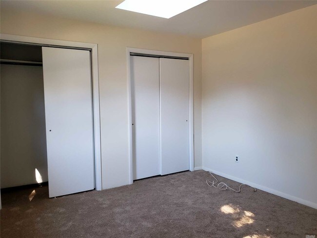 Building Photo - 143 Landing Ave