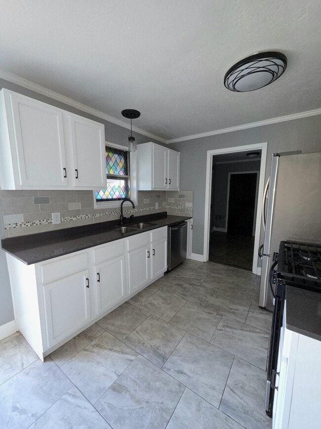 Building Photo - 517 Gist Dr