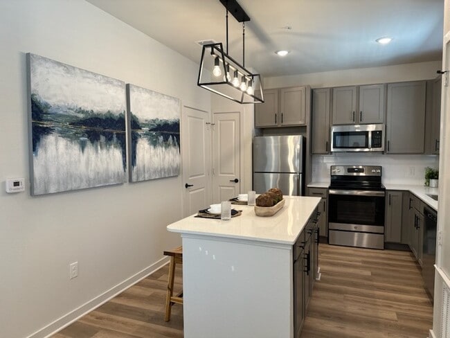 Spacious Kitchen with Modern Quartz - Seagrass Cottages at Northshore