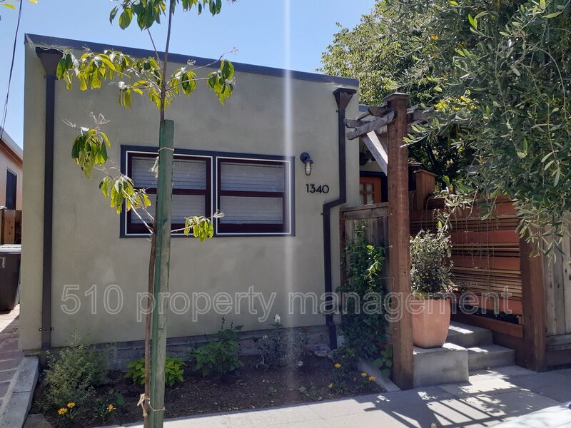 Primary Photo - 1340 Watkins St