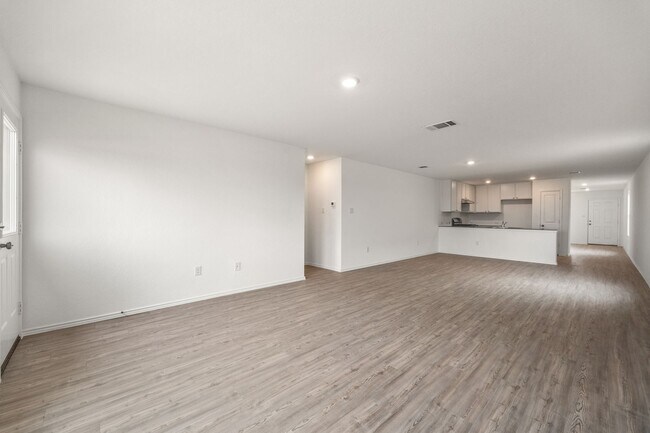 Foto del edificio - Beautiful 4-Bedroom Home in Landon Ridge –...