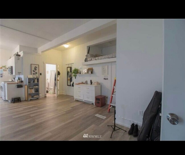Foto del edificio - 3631 Wetmore Ave