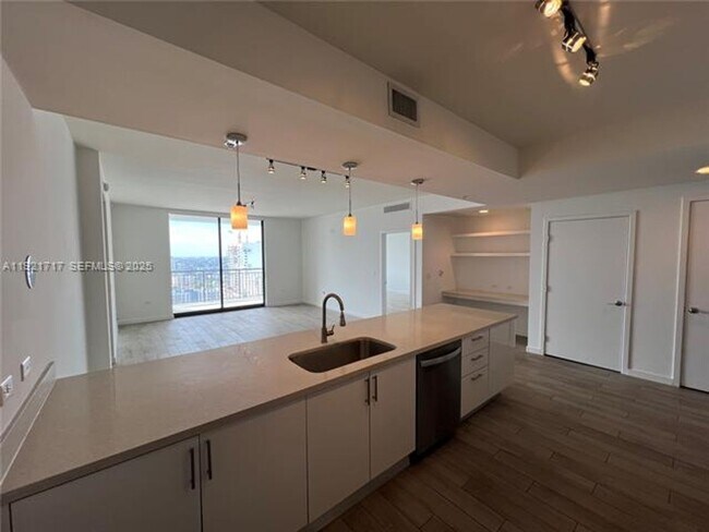 Photo - 999 SW 1st Ave Apartment