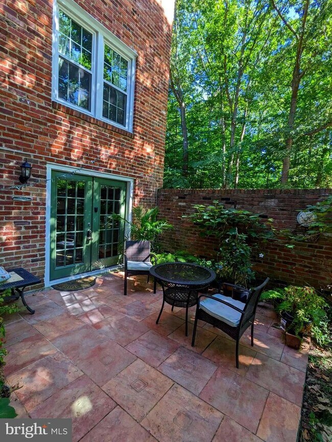 6014 Talford Ct, West Springfield, VA 22152 Townhome Rentals in West