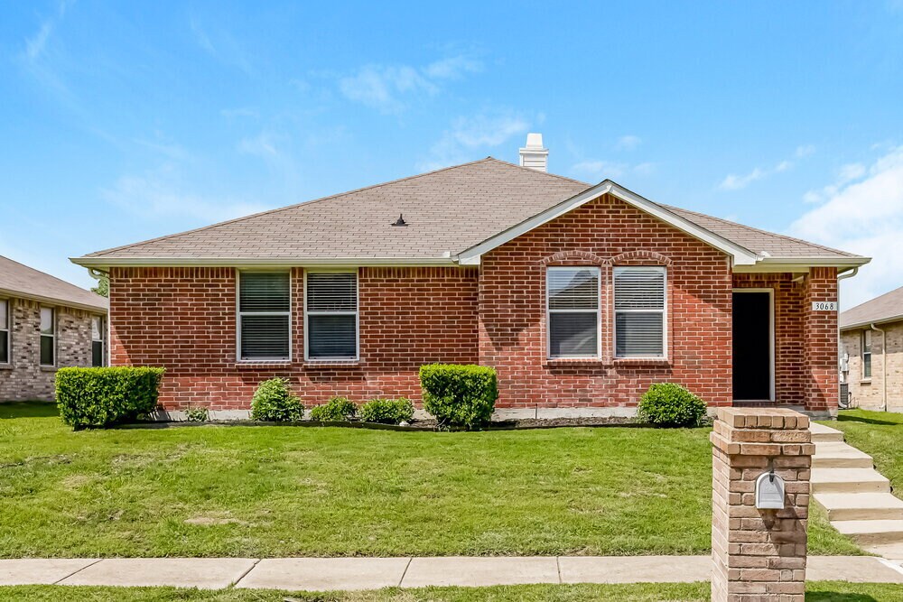 Primary Photo - 3068 Misty Ridge Ln