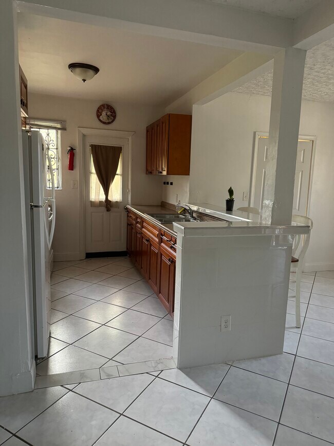 Kitchen - 250 NW 102nd St