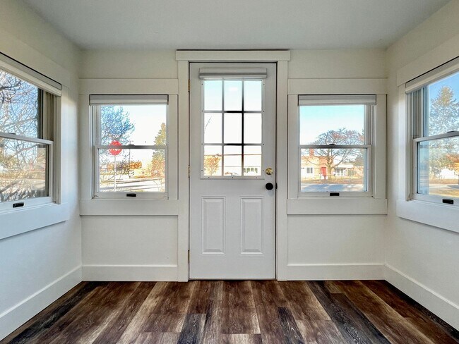 Foto del edificio - Fresh, Fun & Close to Elk Lake