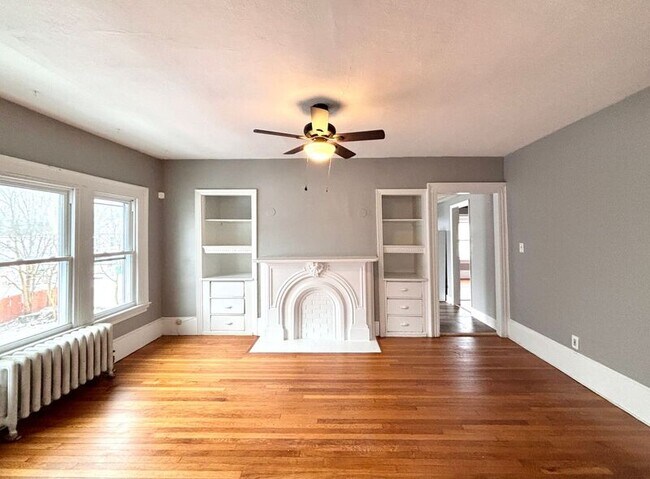 Building Photo - 48 Howes St