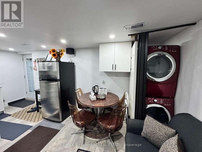 Building Photo - 3847 Morning Star Dr